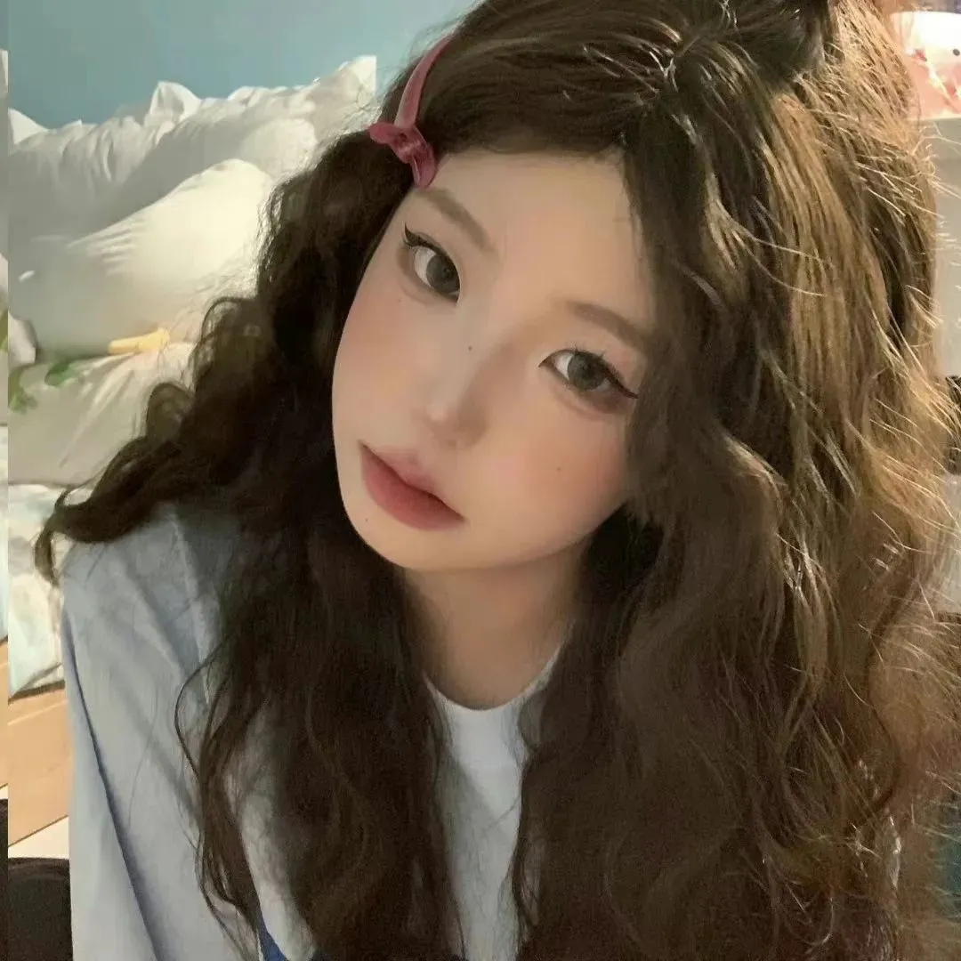 戛纳金棕榈大奖《小偷家族》高清在线：没有血缘的一家人，却有着最深的羁绊
