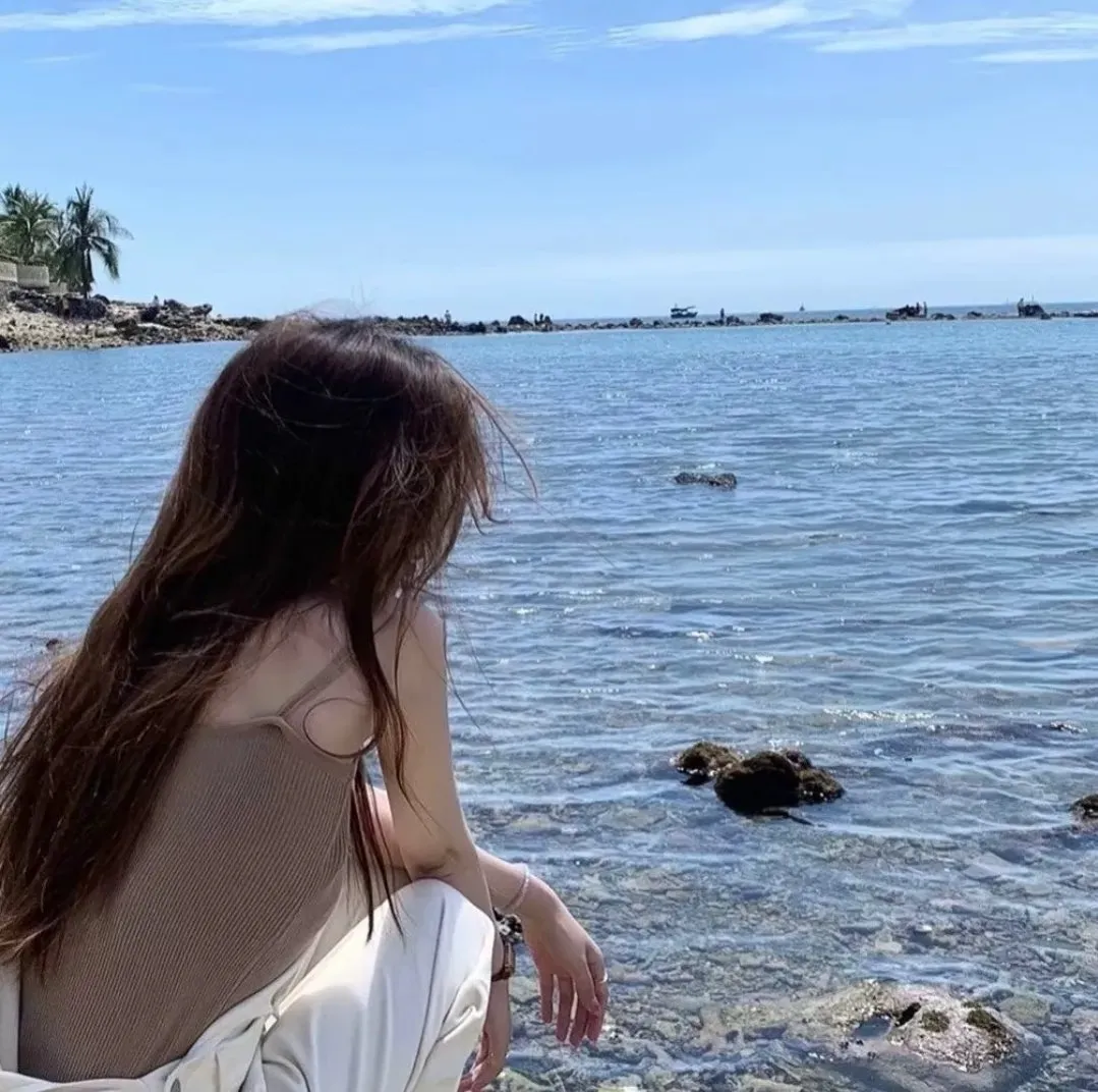 【爆笑同居】《宠物情人》志尊淳入山法子：职场女强人捡到年下美少年当宠物养，超甜同居生活