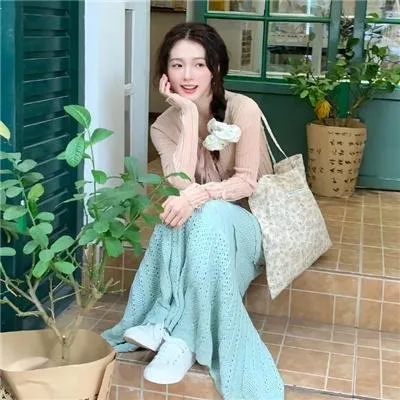 探讨人生意义《生之欲》高清在线：得知患上绝症的老官僚，如何在人生最后时光寻找意义